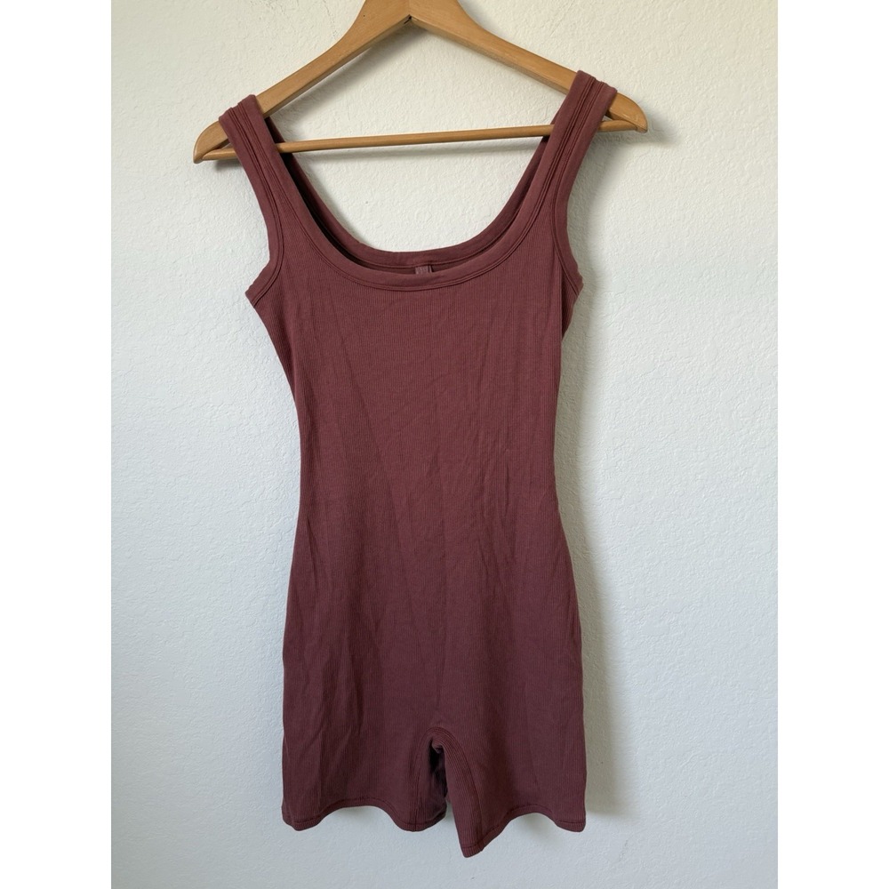 SKIMS Ribbed Scoop-Neck Romper Women's Redwood Size SMALL Fully Lined One Piece